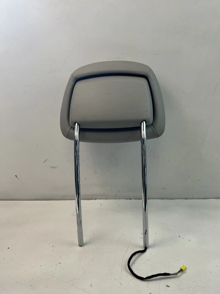 2013-2014 MERCEDES C250 C300 C350 W204 FRONT LEFT or RIGHT SEAT HEADREST (Beige) - Image 2 of 4