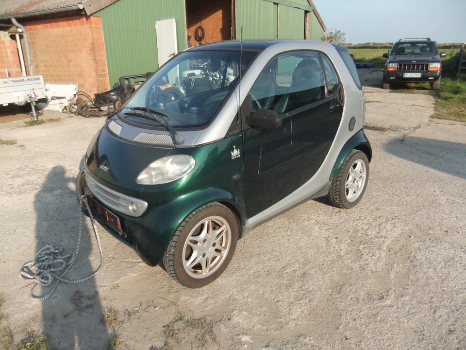 Smart 450 Fortwo City-Coupe 0,6 Edition 54PS Leder Standheizung 140000km Bastler - Bild 2 von 4