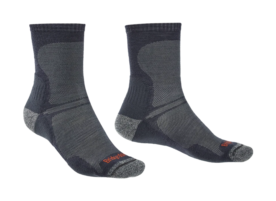 Calcetín para hombre Bridgedale HIKE ultraligero T2 Merino Performance Crew 710099/845 negro Foto 2 de 4