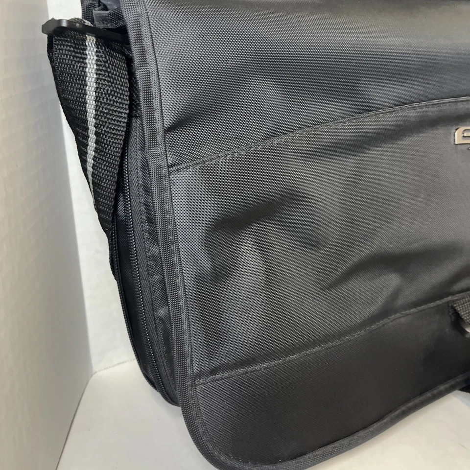 Solo Slim Brief Laptop 16" Maletín Bolso Mensajero con Correa para el Hombro Excelente Foto 4 de 4