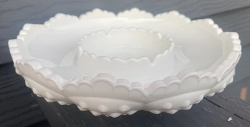 Fenton White Milk Glass HOBNAIL Chip Dip Ashtray Dish Vintage Hobnail NICE