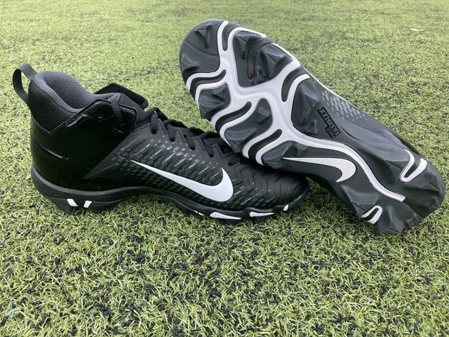 nike shark baseball cleats