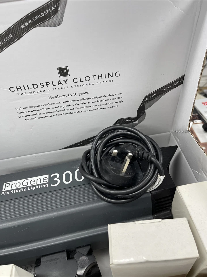 progene pro studio lighting 300 - Image 3 of 4