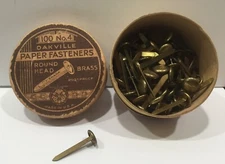 Vintage Oakville Brass Fasteners USA #4  - 72 fasteners in old Round Box