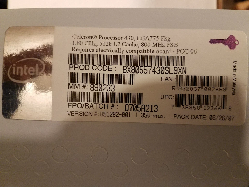 Intel Celeron 430 512 KB L2 Cache 1.8 GHz 800 FSB LGA 775 CPU BX80557430 SL9XN - Image 4 of 4