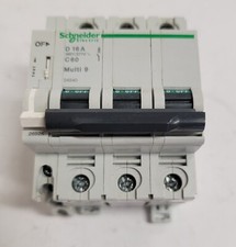 SCHNEIDER ELECTRIC MINI CIRCUIT BREAKER 24540. D16A. 3 POLE.