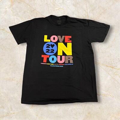 Harry Styles Love On Tour Concert 2022 T-Shirt Size Large Black