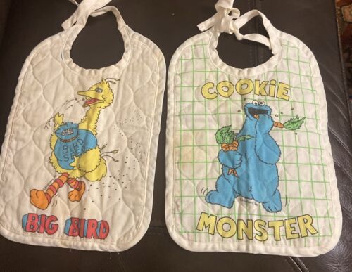 2 VINTAGE MUPPETS Baby Bibs Bug Bird & Cookie Monster - Picture 1 of 5