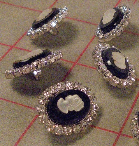 3 Vintage SMALL Oval Rhinestone Black Czech Shank Button Cameo 3/4" 20mm 103 - Picture 10 of 12