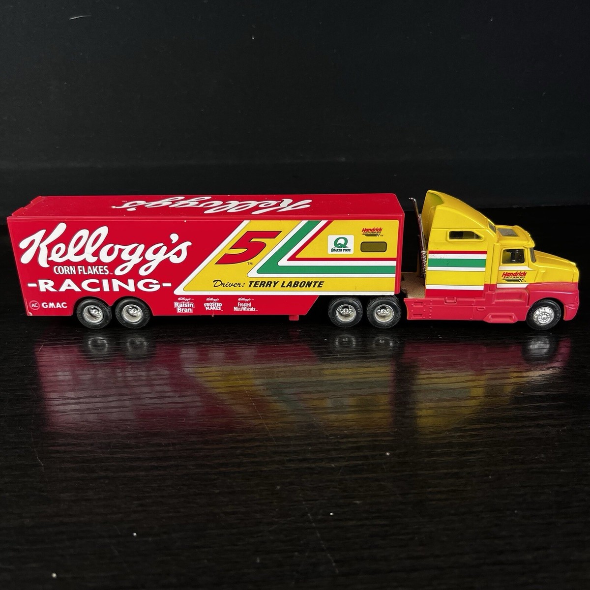 1993 Racing Champions Kellogg Die Cast Semi Truck Trailer NASCAR