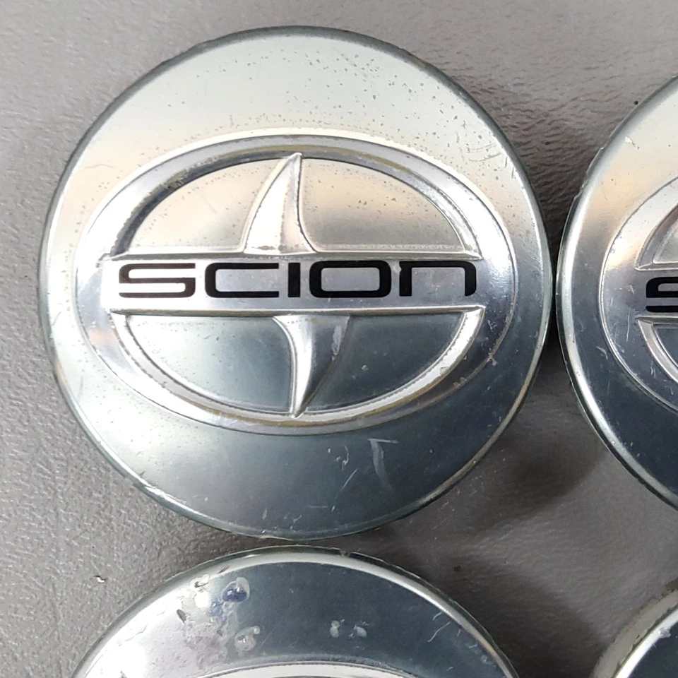 05-13 Scion tC 08-13 xD Tapacubos Centrales Originales de Fábrica JUEGO DE 4 Foto 2 de 4