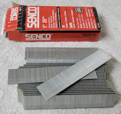 Senco AX13EAA 18 Gauge x 1'' Galvanized Straight Strip Brad Nail, 5,000/Pack
