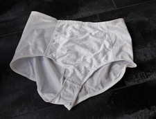 Miederslip von Viania - Gr. 100 - weiß - Miederhose neuwertig - Nylon Mieder