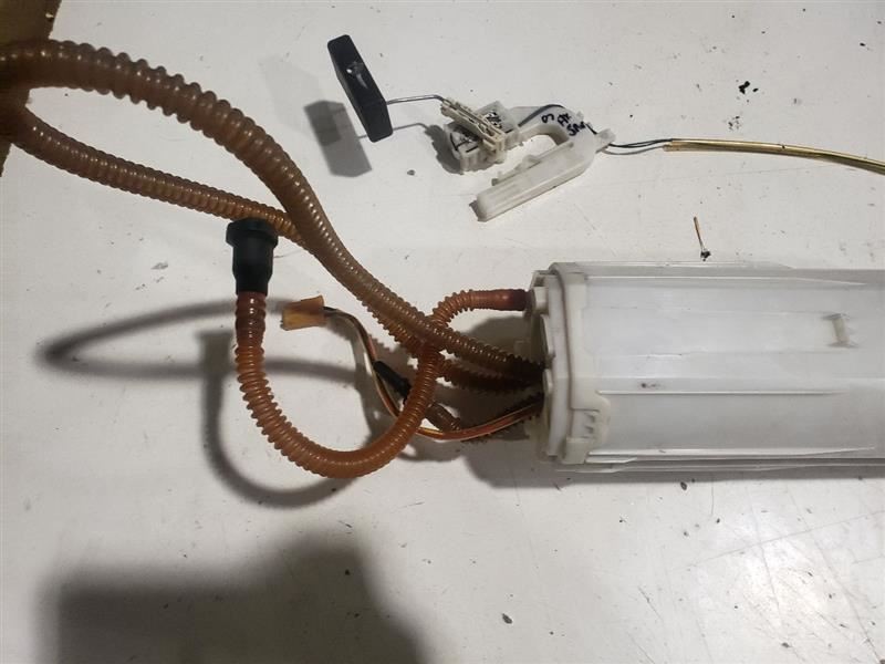 Bentley Continental Flying Spur 06-10 Right Fuel Pump OEM 07 08
