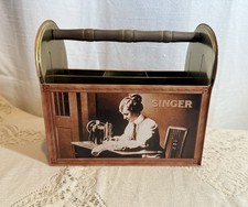 Singer Sewing Machine Retro Caddy w/Wood Handle 8.25"W