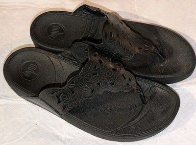 FitFlop Shoes Womens Size 7 Black Leather Thong Sandals Cut Out Slip On Comfort
