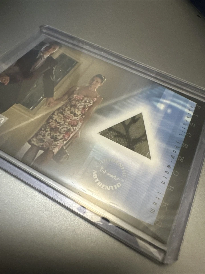 Veronica Mars Pieceworks Costume Charisma Carpenter as Kendall Trading Card - Image 4 of 4