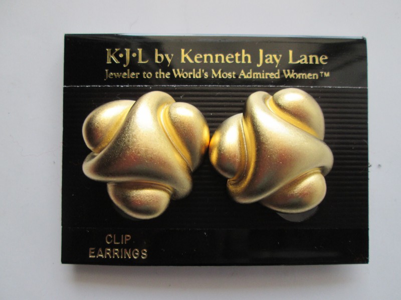 VTG KJL KENNETH JAY LANE MATTE GOLD ABSTRACT TREFOIL FORM EARRINGS CLIP-ON LARGE