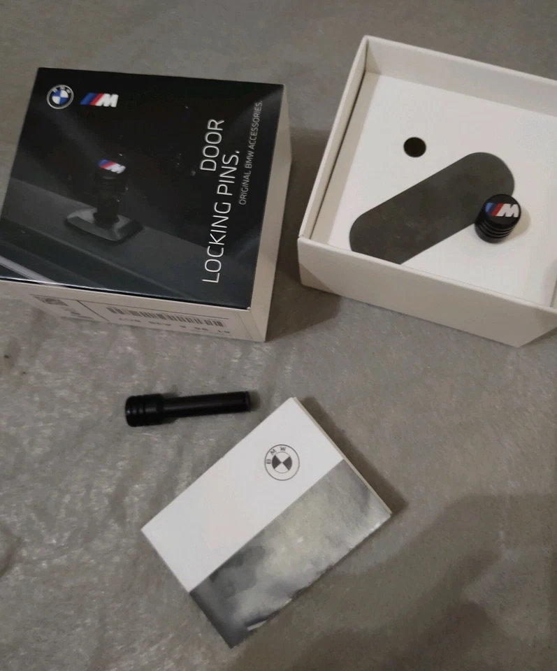 Par de pinos de bloqueio de porta BMW OEM M Performance se encaixa na maioria dos modelos novo em folha - Imagem 2 de 2