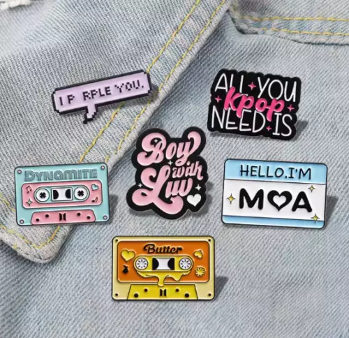 Prendedor de insignias de solapa BTS TXT para MOA del ejército accesorios divertidos para mercancía de fans de Kpop