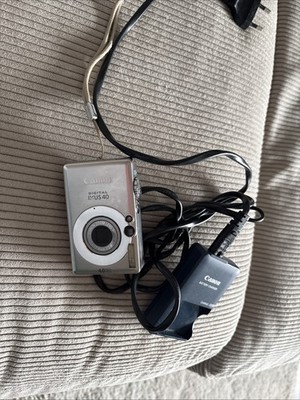 W) Canon IXUS 40 4,0 MP Digitale Kamera Silver mit Chiemsee Fototas.