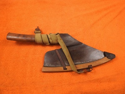 MINTY ( ORIG. 1800`s GOOSEWING Axe, Ax   (ORIG BLADE GUARD) !!!