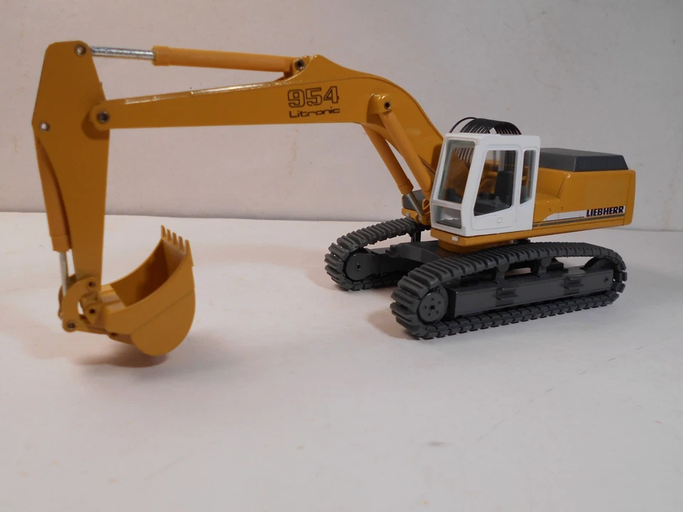 Conrad (2834/02) - 1:50 Scale - Liebherr - R 954 B - Hydraulic Excavator - NIB - Image 2 of 4