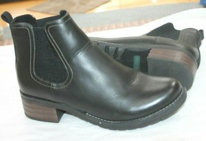 jasmine chelsea boot