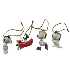 SNOOPY PACKAGE TIE-ONS ORNAMENTS 2 SETS OF FOUR- Original Packaging