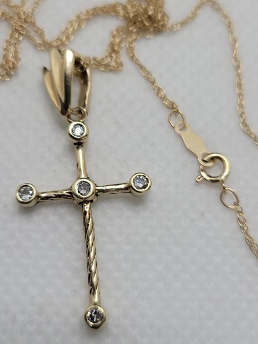 14 KT Solid Yellow Gold 5 Diamond Textured Cross Pendant Necklace 18" Dainty - Picture 9 of 11