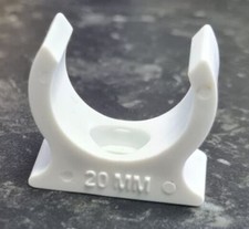 10X 20mm Black/White Pvc U Clip Conduit Push In Saddle