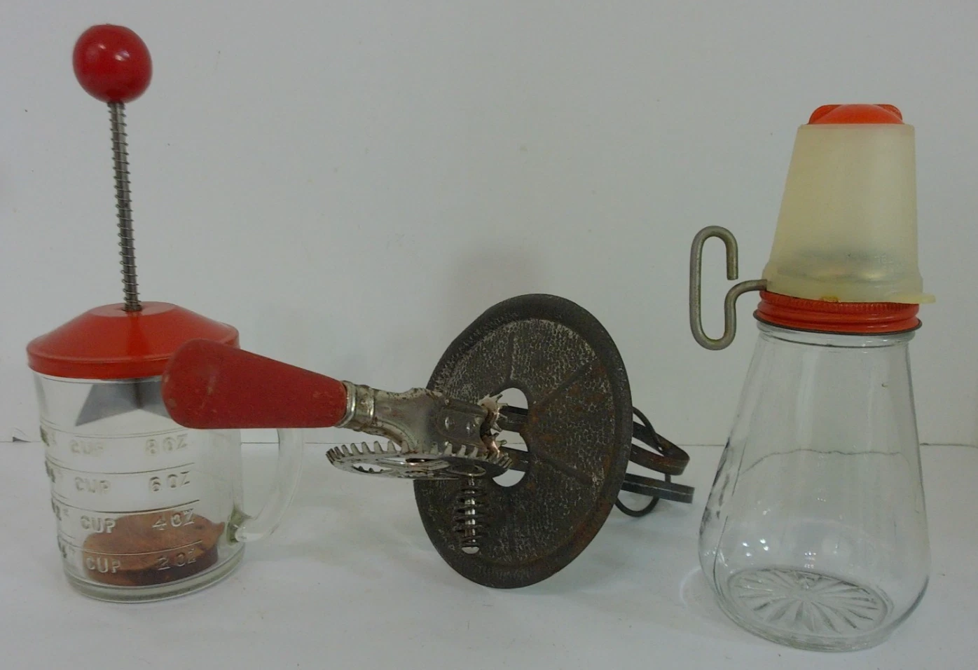 Vtg Hazel-Atlas Glass Nut Chopper, Spice Grinder and Egg Beater & Splash Guard
