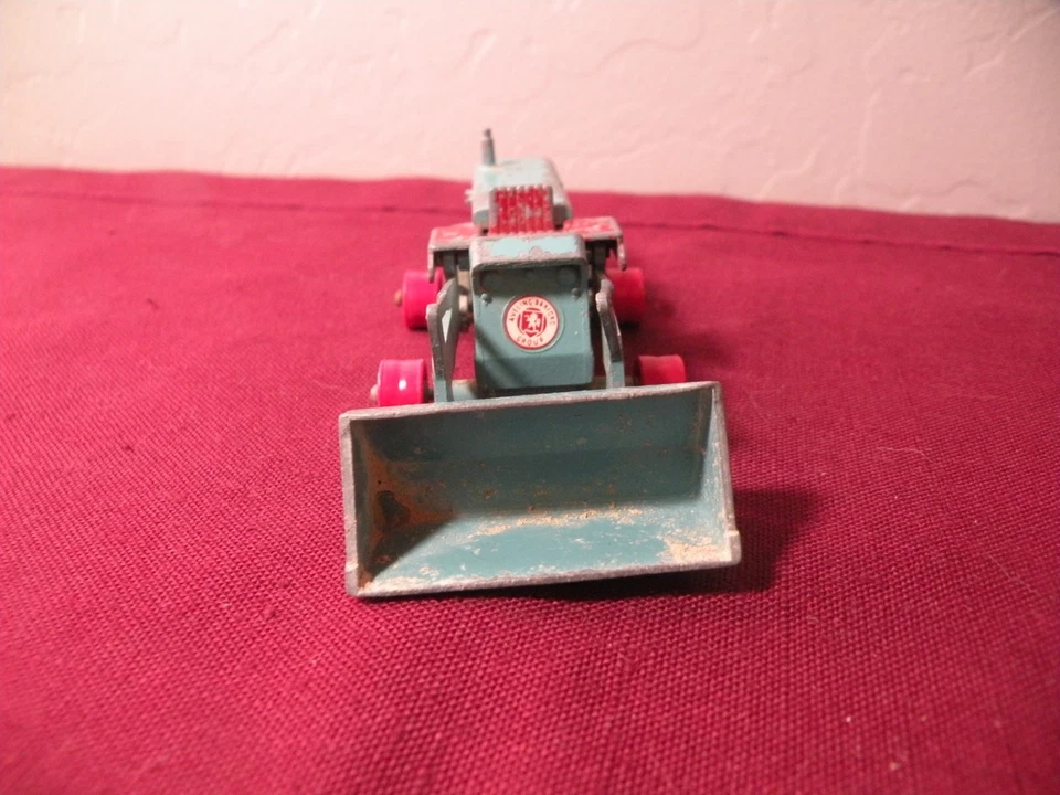 1960s Matchbox LESNEY KING SIZE K10 Aveling Barford Tractor Shovel 10 RED HUBS - Image 2 of 4