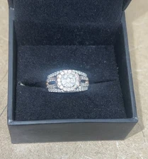 Beautiful ZALES 1 1/2 Carat Rose Gold Diamond Ring. Size 9.5