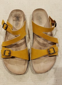 cliffs by white mountain sandals