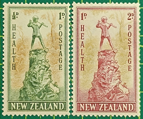 New Zealand stamps 1945, Sc SP17, #B26-27, green & carmine, semi-postal, MNH - Picture 2 of 5