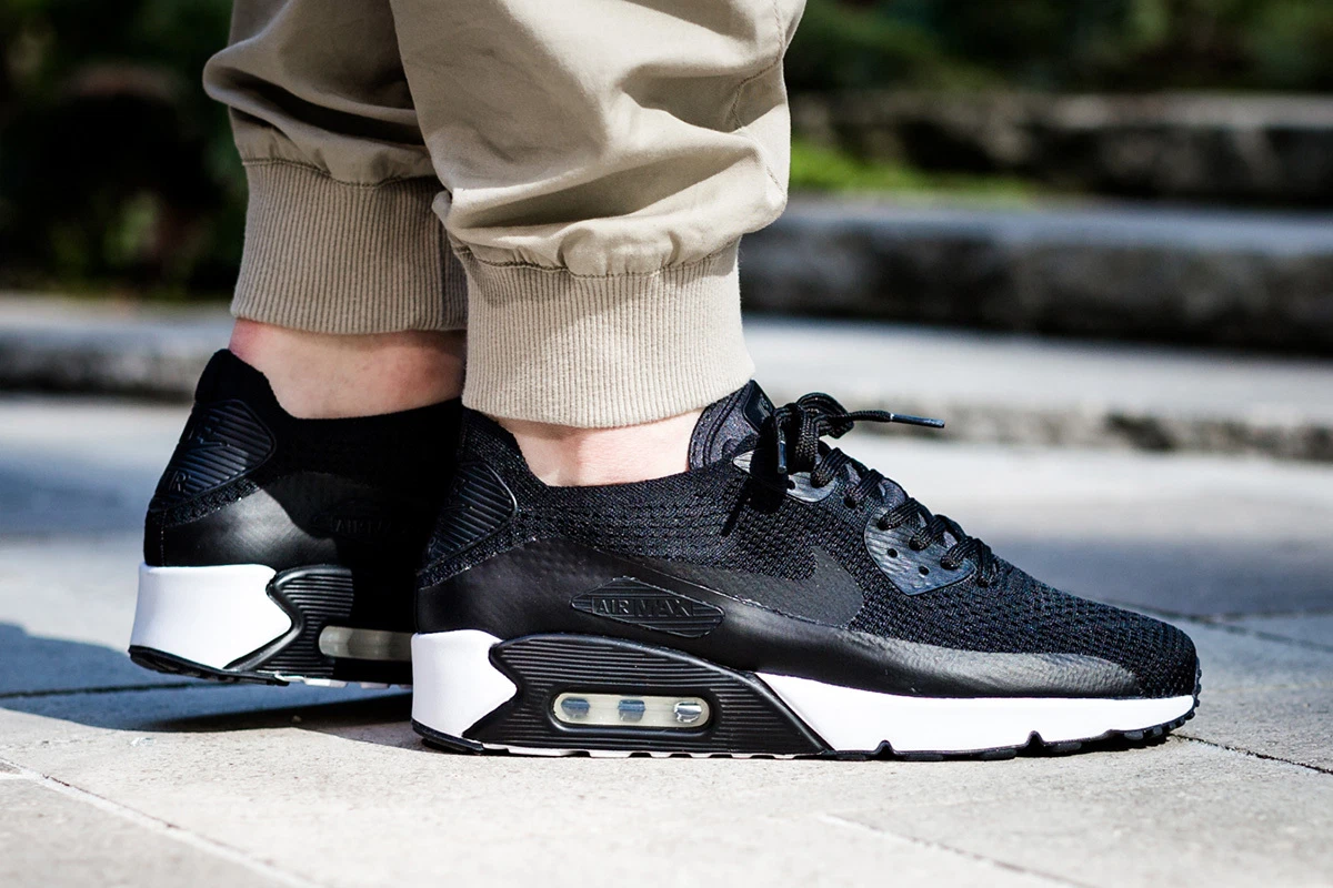 Air Max 90 Ultra Flyknit “Black/White”Mens Sz 10.5 875943-004 | eBay