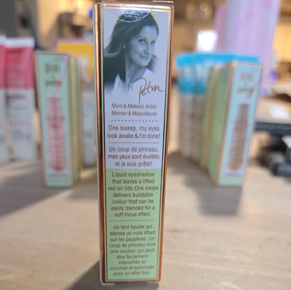 Sombra líquida Pixi by Petra EyeLift Max - Oliva 0442 - 0,12 oz. ¡Nuevo y precintado! Foto 3 de 4