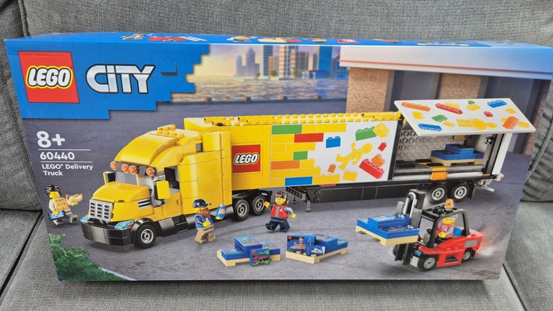 LEGO 60440 City Yellow Delivery Truck Playset Brand New & Sealed