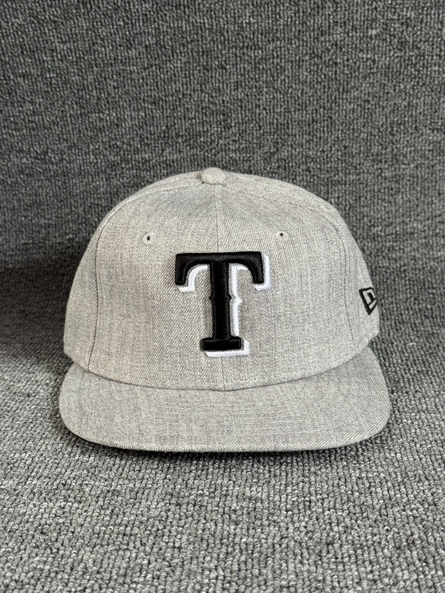 New Era Texas Rangers 59FIFTY Fitted Flat Brim Gray Size 7 Hat