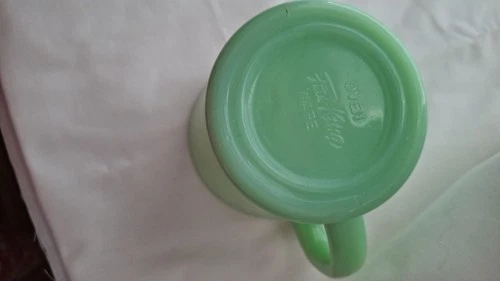 1 Vintage Anchor Hocking Fire King Jadeite D Handle Mug  8 Oz 1950's USA