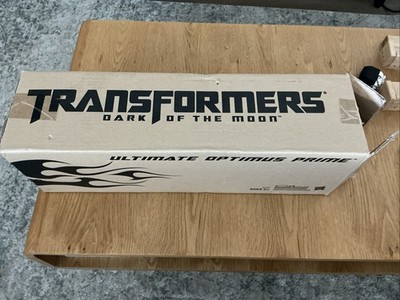 SDCC 2011 Ultimate Optimus Prime Transformers Hasbro Exclusive