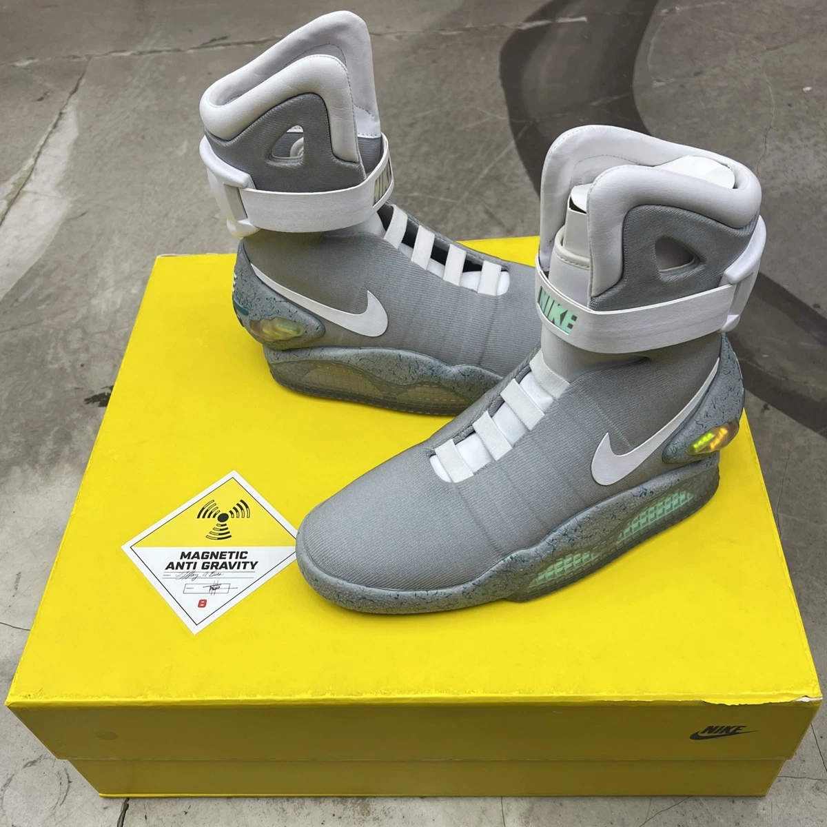 耐克MAG男式运动鞋| eBay