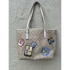 Disney x Coach City Tote Signature Canvas Minnie Mouse Patches Khaki F29358