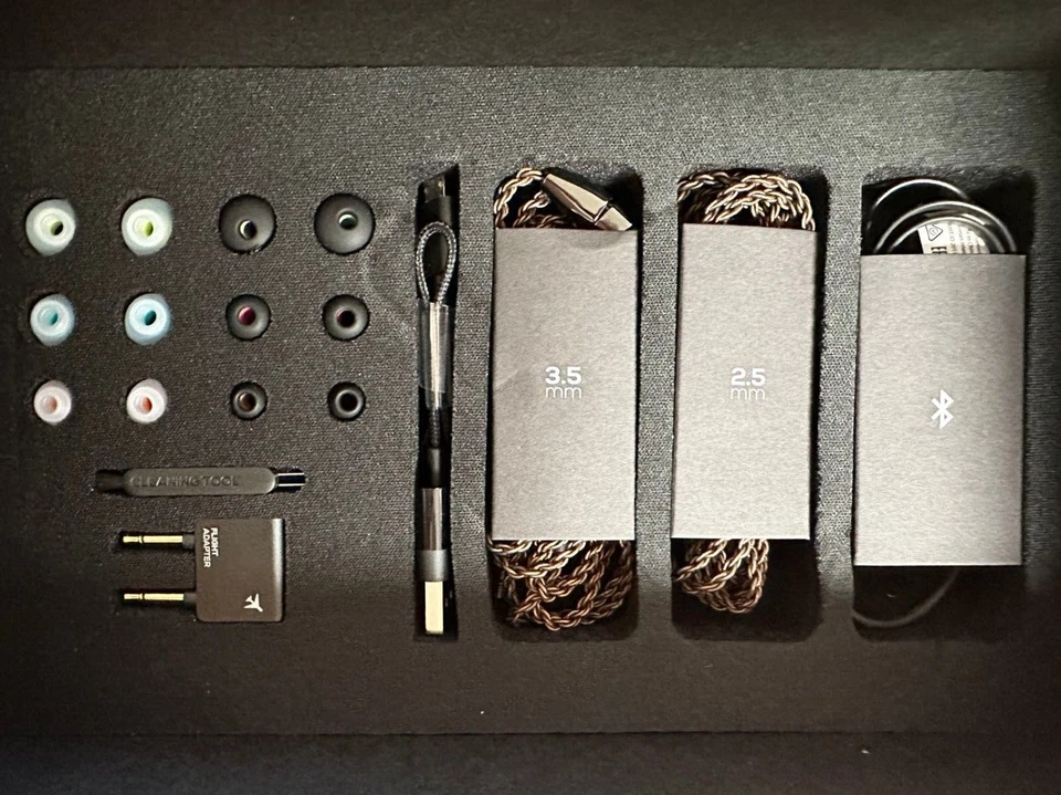 AKG N5005 Reference Inear Headphones with Customizable Sound Black G3D - Image 2 of 2