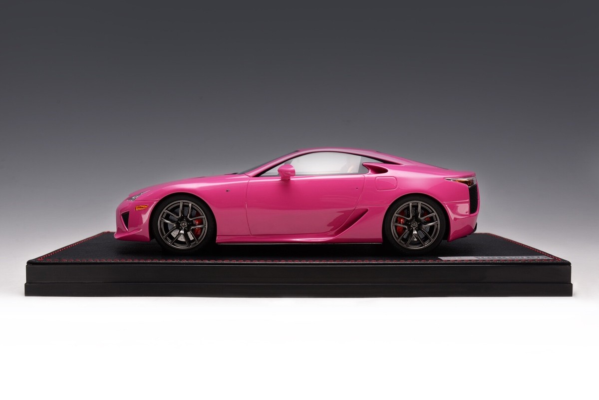 1/18 Ivy Models Lexus LFA from 2011 in Passion Pink limited to 60