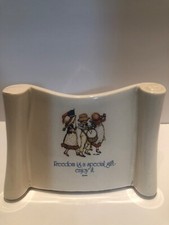 Holly Hobbie Freedom Series Freedom is a Special Gift Enjoy It Vase Rare