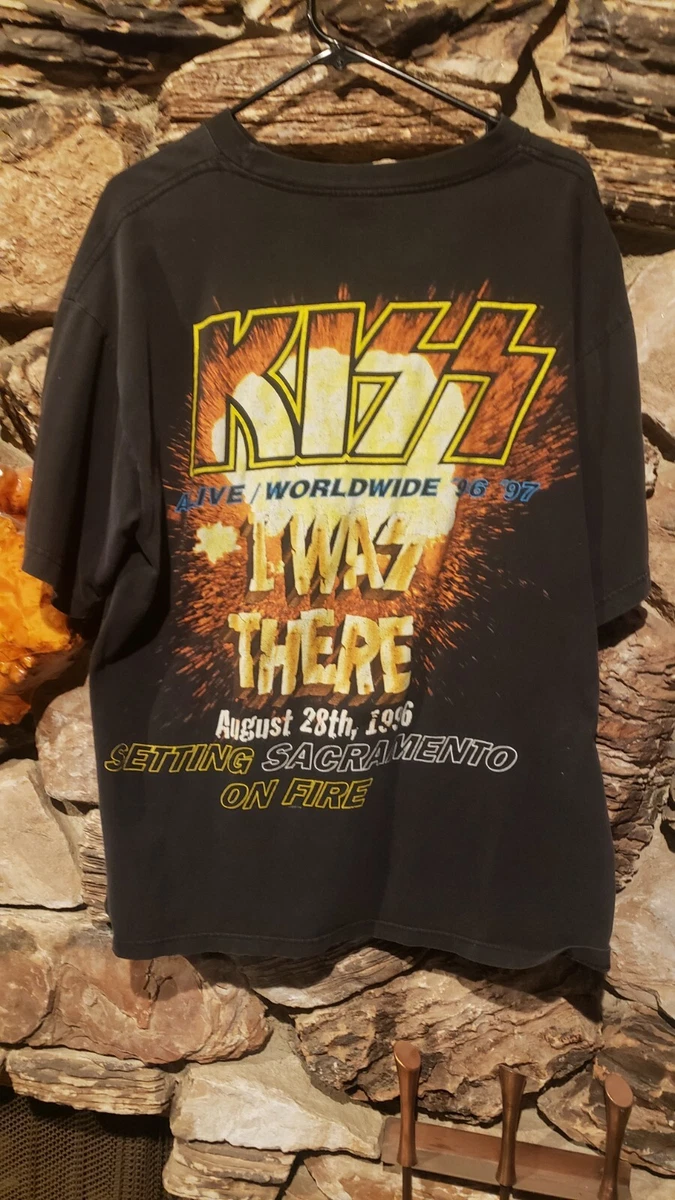 Vintage KISS Alive Worldwide 1996 Tour Shirt Setting Sacramento on Fire XL