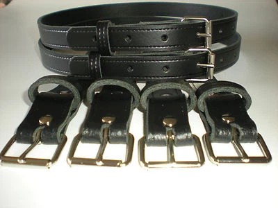 Coach Built Vintage Kinderwagen Echtleder Hängebänder in schwarz