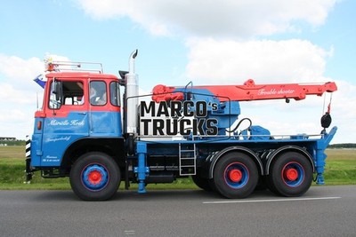 LKW Foto DAF Kranwagen Niederlande blau Mariëlle Hoek Transportbedrijf T #i4wy